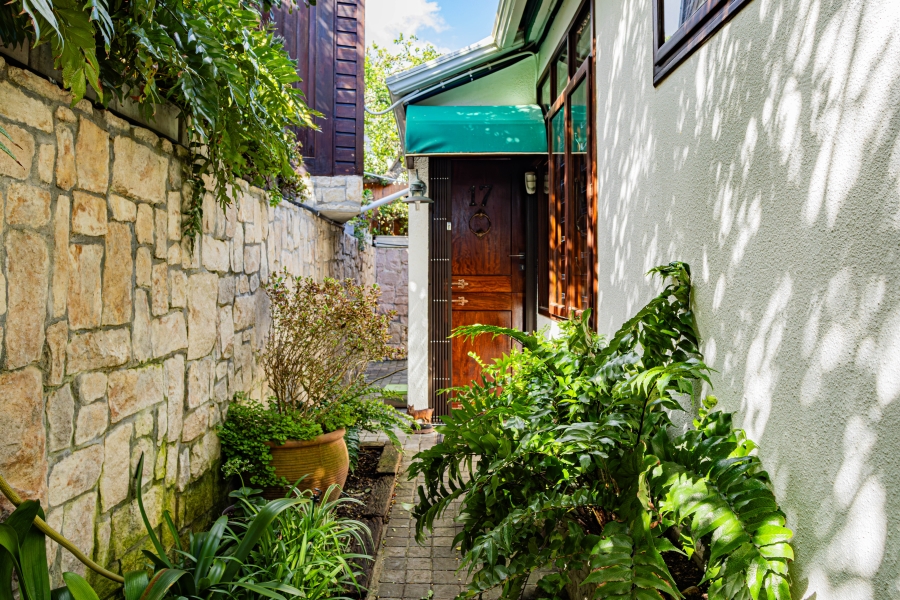 3 Bedroom Property for Sale in Camps Bay Western Cape
